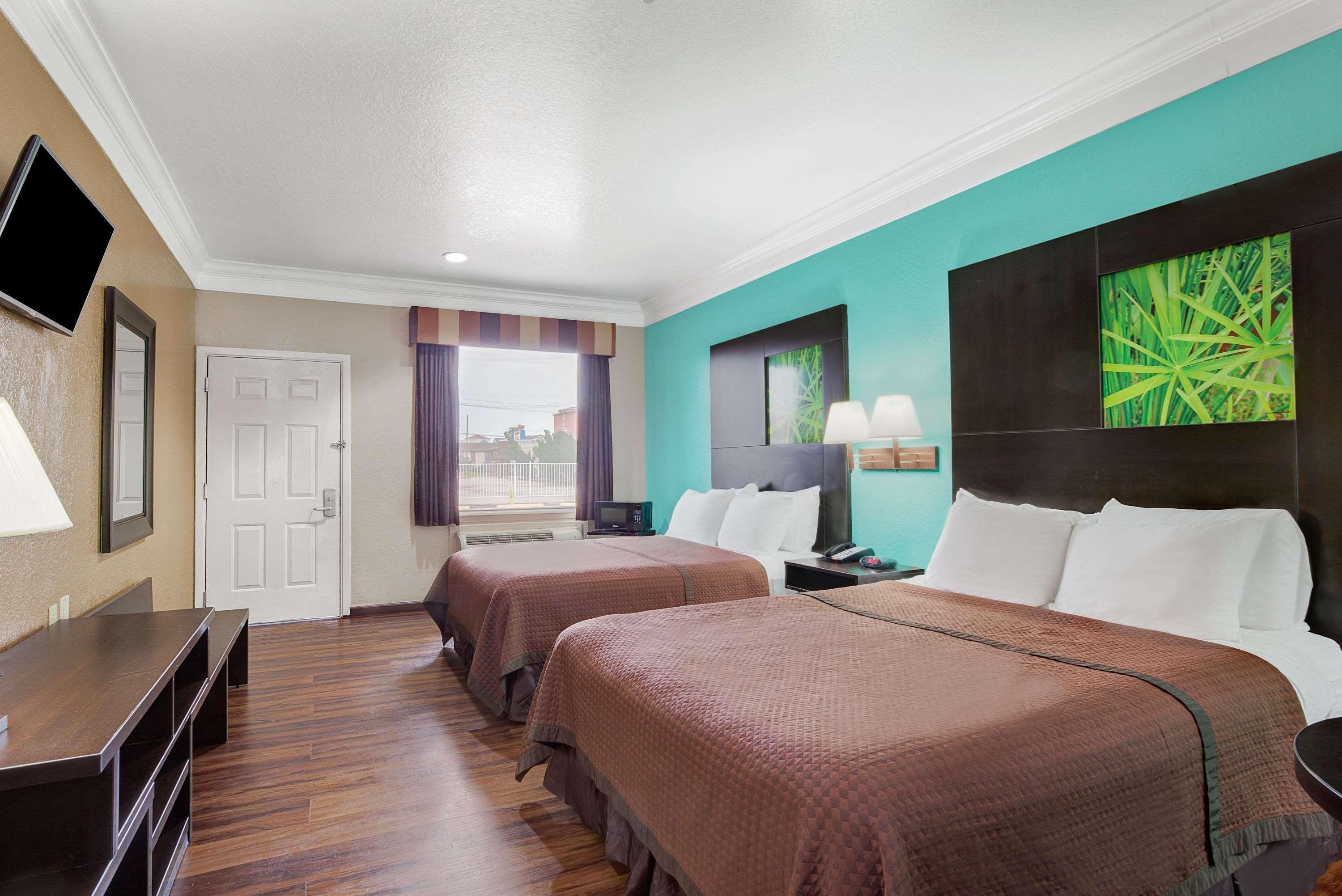 Super 8 By Wyndham Galveston Hotel Екстериор снимка