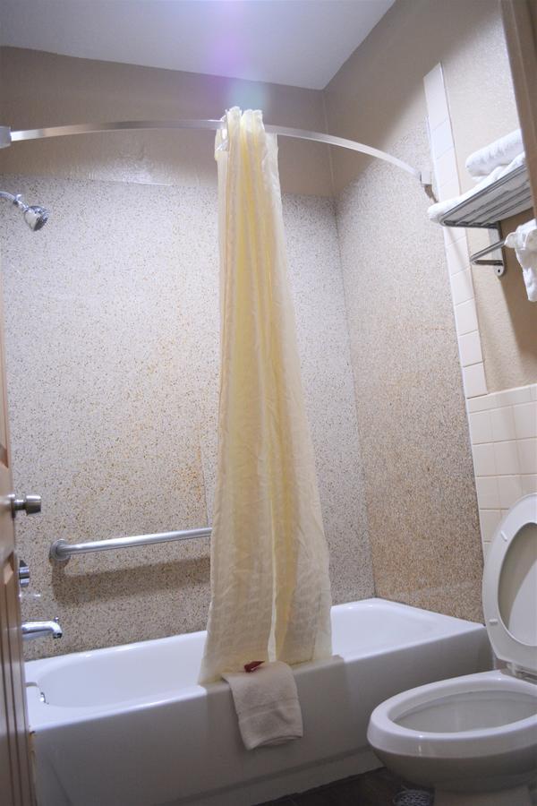 Super 8 By Wyndham Galveston Hotel Екстериор снимка